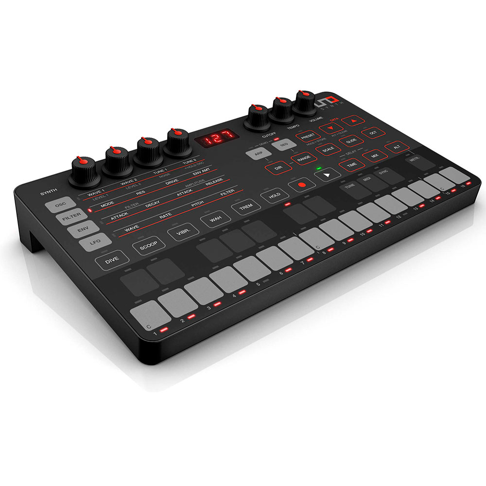 IK-Multimedia-Uno-Synth.jpg